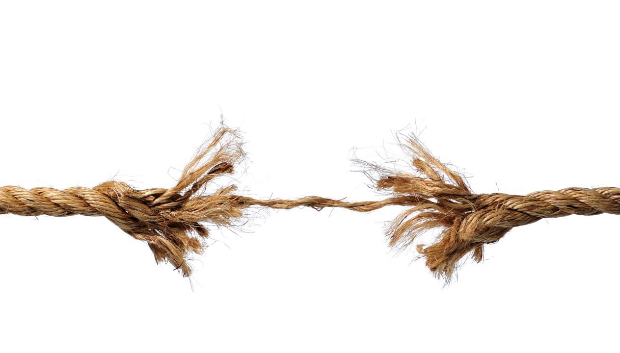 
                                                                                                                                                                                                                                                                                                                                                                                                                                                                                                                                                                                                                                                                                                                                                                                                                                                                                                                                                                                                                                                                                                                                                                                                                                                                                                                                                                                                                                                                                                                                                                                                                                                                                                                                                                                                                                                                                                                                                                                                                                                                                                                                                                                                                                                                                                                                                                                                                                                                                                                                                                                                                                                                                                                                                                                                                                                                                                                    WKND NOTES: A FRAYED KNOT
                                                                                                                                                                                                                                                                                                                                                                                                                                                                                                                                                                                                                                                                                                                                                                                                                                                                                                                                                                                                                                                                                                                                                                                                                                                                                                                                                                              